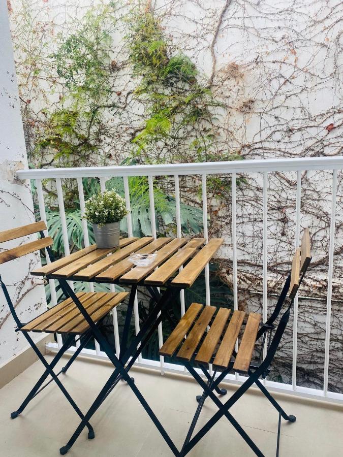 Hostal Tres Soles Nerja Esterno foto